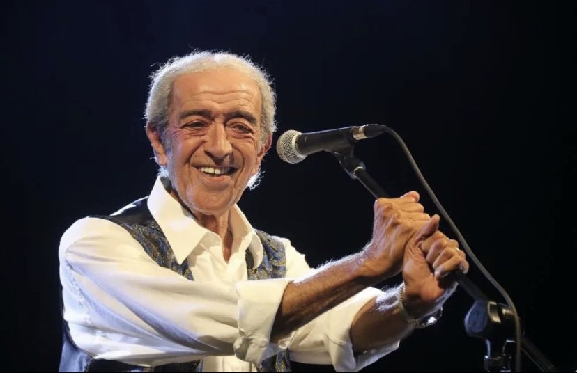 Şarkılarını dinlemekten büyük keyif
aldığımız çok değerli sanatçımızı
kaybetmenin üzüntüsünü yaşıyoruz!
Allah rahmet eylesin, mekanı cennet
olsun.Büyük ustayı rahmetle anıyorum 🙏