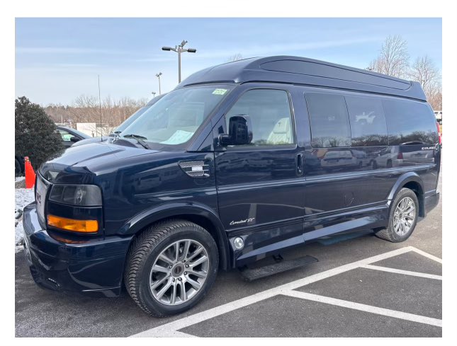AreYouGarbage's tweet photo. Van secured. Tour starts next week 🚌 https://t.co/EnlmXaBVlP