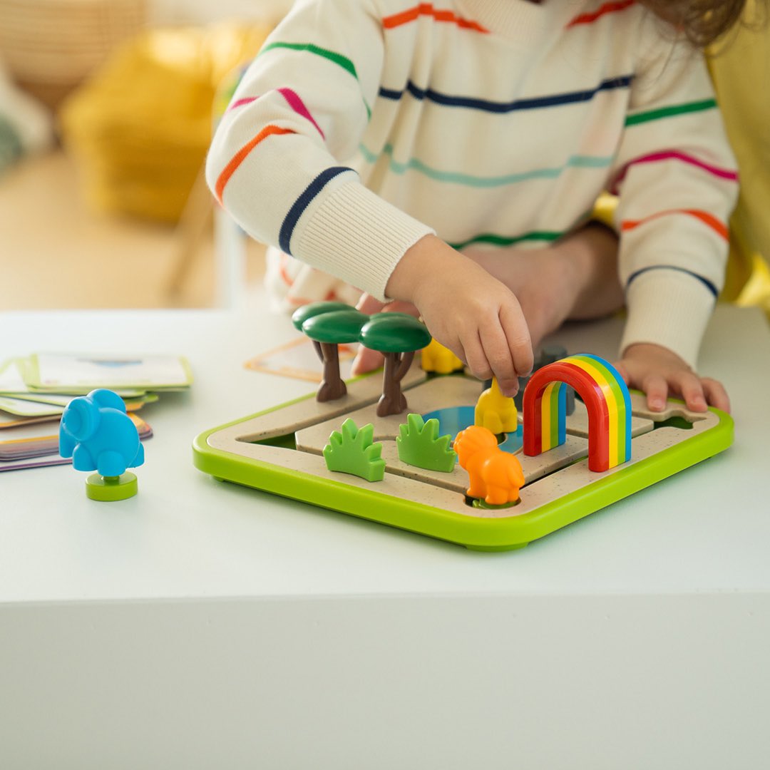 This is no ordinary day in the park…

The animals have been taking lots of selfies. Can you move the animals into the correct position to match the photo?

Careful planning is needed, as there are certain routes the animals do not like!

#smartgames #safariparkjr #preschoolgames