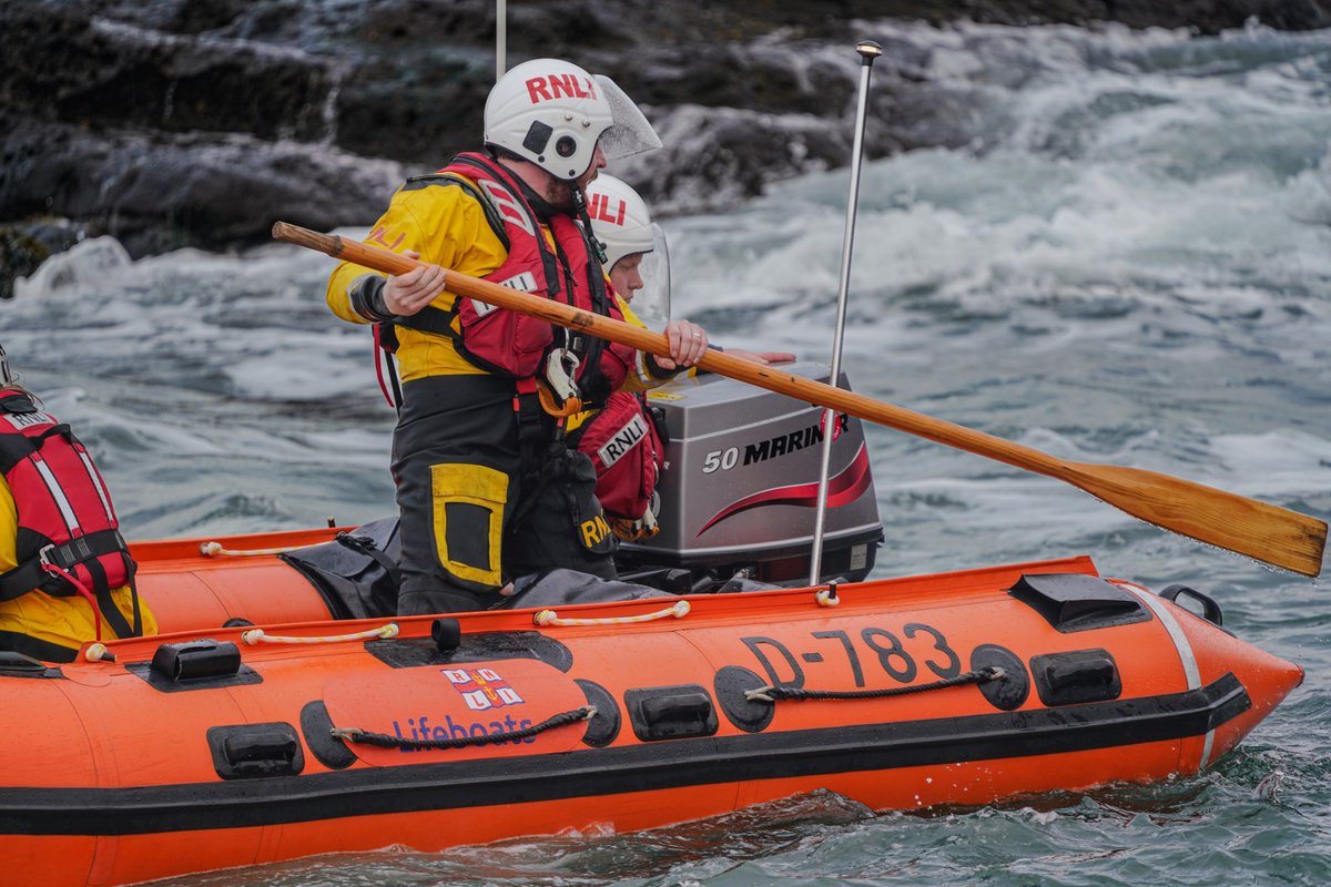 Tartan Eyes tweet media