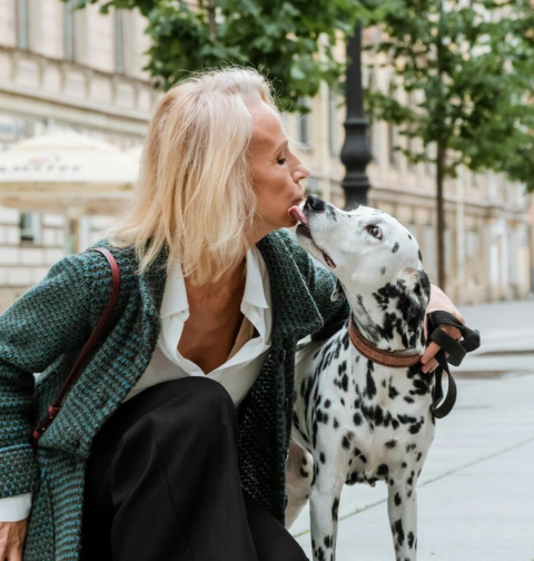 We're heading to #Crufts this week! 🐶💚 Just like dogs offer you loads of support, <a href="/samaritans/">Samaritans</a>  are always here to listen – day or night. If you need to talk, call 116 123 for free.

#SamaritansAtCrufts #Crufts2025 #YouAreNotAlone #HereToListen #MentalHealthMatters 🐾☎️