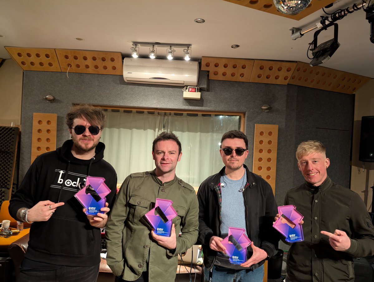 Gonna milk this for all it’s worth 🤣

#number1 #number1album #number1independentalbum <a href="/officialcharts/">Official Charts</a>