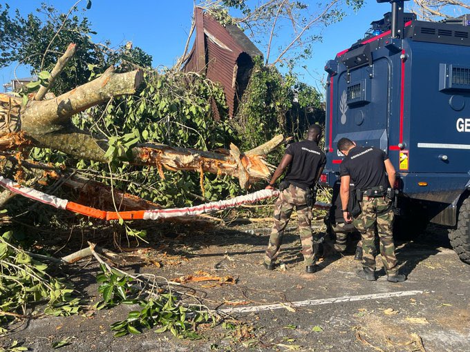 Porte-parole de la Gendarmerie Nationale tweet media