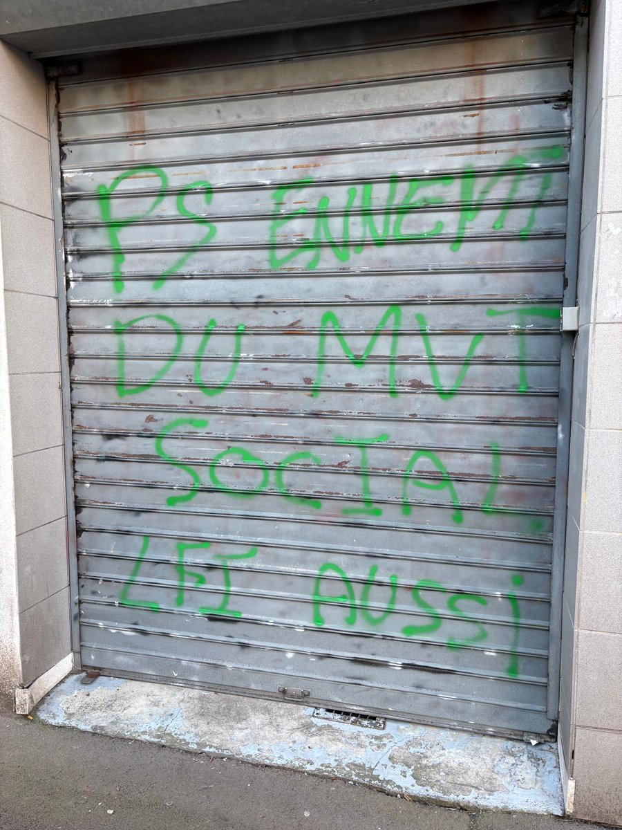 « Non, la manifestation de ce dimanche à Lorient n'était pas une réussite ! La lutte contre l'extrême-droite passe avant tout par l'exemplarité républicaine. »
👇Le CP du #PS du #Morbihan en réaction aux dégradations durant la manifestation de ce dimanche 2 mars à #Lorient