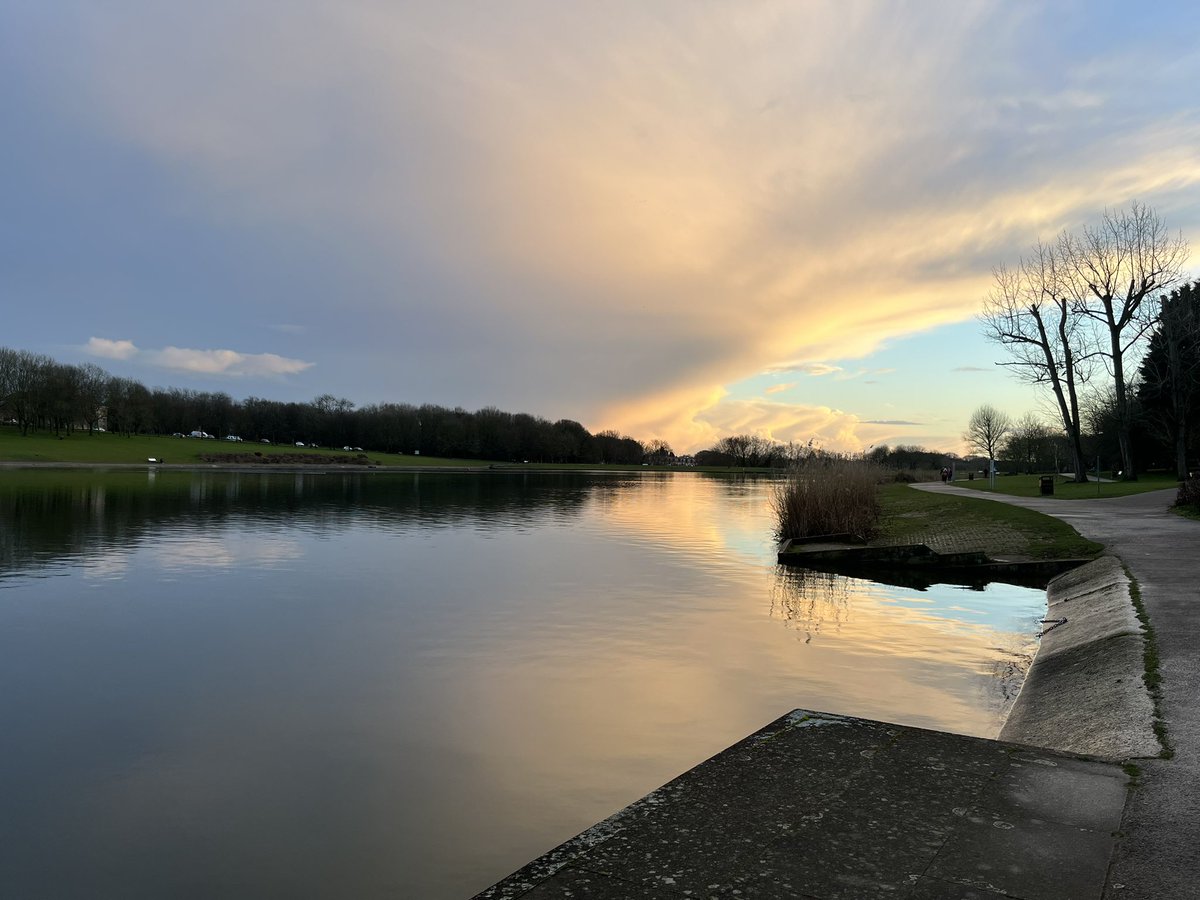 Shiv Smith 💙 tweet media