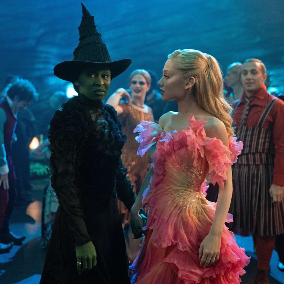 theegrandeheels's tweet photo. “wicked” wins “best costume design” at the 2025 oscars https://t.co/wwUsLoc4pe