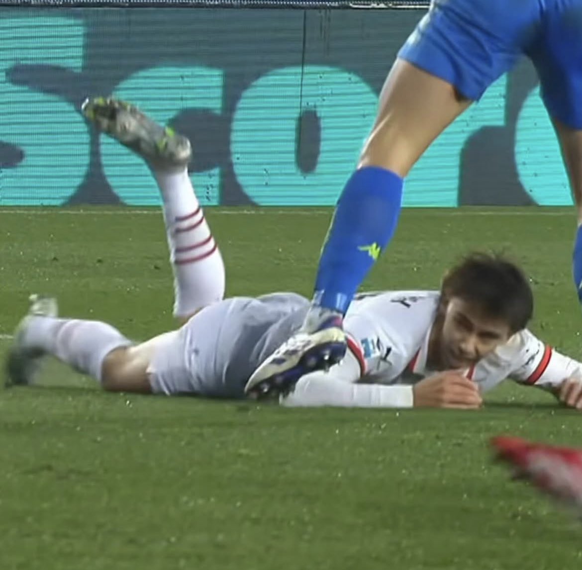 الي يبي 💦🦴 يجي خاص