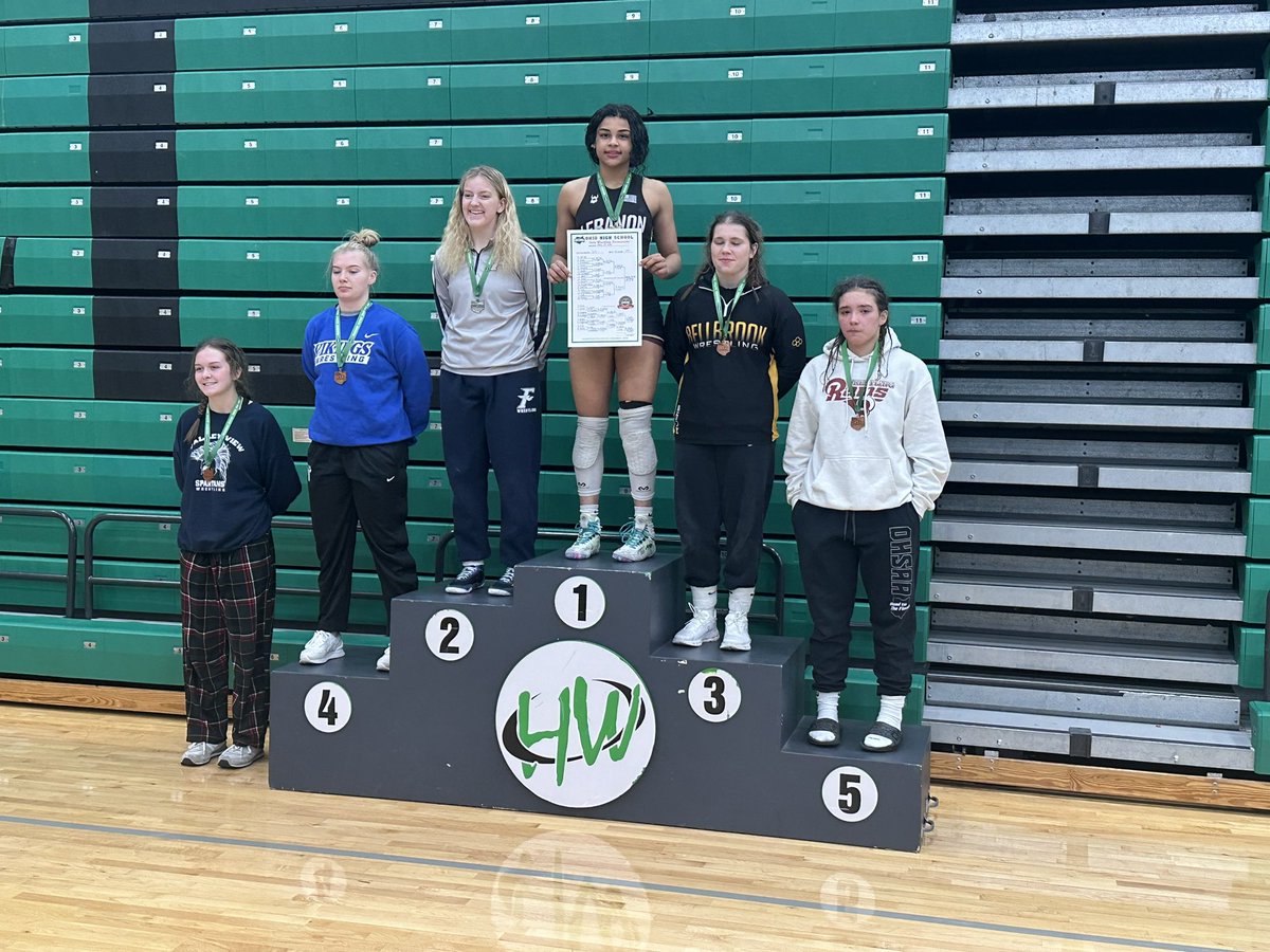 🤼‍♀️🏆 Congratulations to DISTRICT CHAMPION Natalie Carlisle on an incredible performance today!