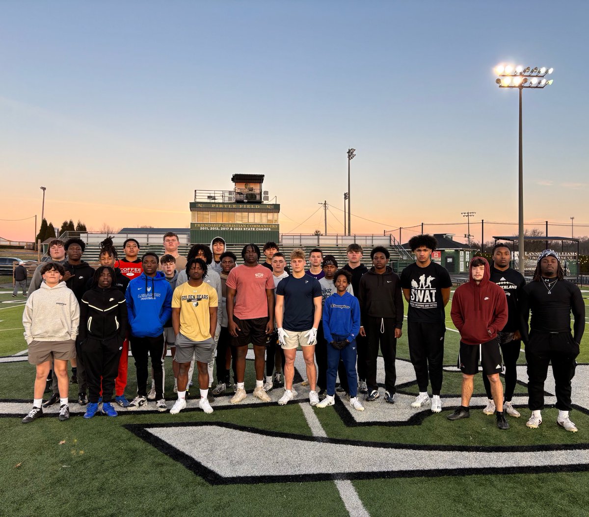 OnTopAthletics Inc📚🏈⚾️ (@ontopathletics) on Twitter photo Another night in the books. Just a bunch of blue collar workers. Hard hat and lunch box guys. #TeamOTA <a href="/asdillon/">Adam Dillon</a> <a href="/RN_JK808/">D1_JK808</a> <a href="/d1highlights/">d1highlights</a> <a href="/bestXthatXists/">Xavier Smith</a> <a href="/_CoachOliver/">B.J. Oliver</a> <a href="/IsaacFinch11/">Isaac Finch</a> <a href="/eclemmons43/">Evan Clemmons</a> <a href="/KingScrapj1/">Jayden Jobe</a> <a href="/CoachSpringtym/">Heath E. Springer</a> <a href="/thompsmd23/">Coach Thompson</a> <a href="/MISTA_10/">Souff_Range 🏈⚾️🥋📊</a> Another night in the books. Just a bunch of blue collar workers. Hard hat and lunch box guys. #TeamOTA <a href="/asdillon/">Adam Dillon</a> <a href="/RN_JK808/">D1_JK808</a> <a href="/d1highlights/">d1highlights</a> <a href="/bestXthatXists/">Xavier Smith</a> <a href="/_CoachOliver/">B.J. Oliver</a> <a href="/IsaacFinch11/">Isaac Finch</a> <a href="/eclemmons43/">Evan Clemmons</a> <a href="/KingScrapj1/">Jayden Jobe</a> <a href="/CoachSpringtym/">Heath E. Springer</a> <a href="/thompsmd23/">Coach Thompson</a> <a href="/MISTA_10/">Souff_Range 🏈⚾️🥋📊</a>