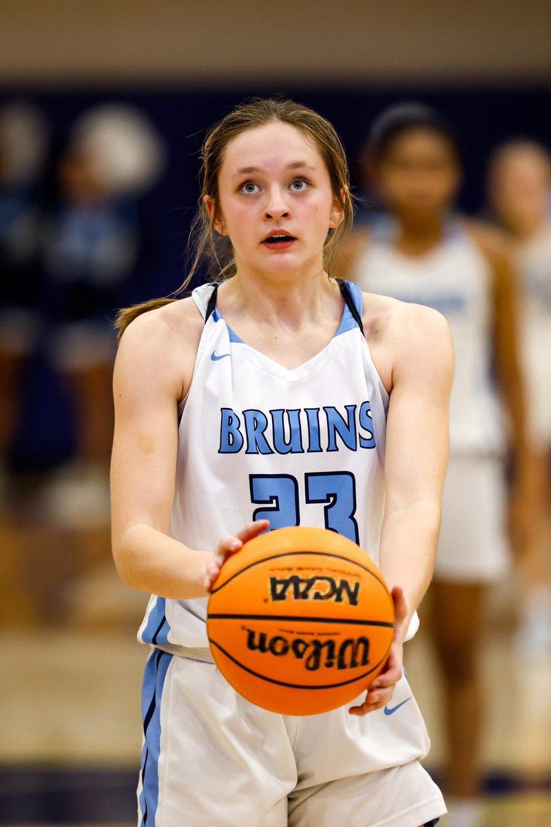 2027 G/F Greenlee Elmore (Pulaski Academy) had a HUGE double-double with 29 points and 17 rebounds in the 4A-3 Regional Championship Game. <a href="/greenleeelmore/">Greenlee Elmore</a> <a href="/CrunkdOutEnt/">C.O.E Films</a> <a href="/k_sutherlandAR/">Kyle Sutherland</a> <a href="/nickwenger5/">Nick Wenger</a> <a href="/PALadyBruins/">PALadyBruins</a>