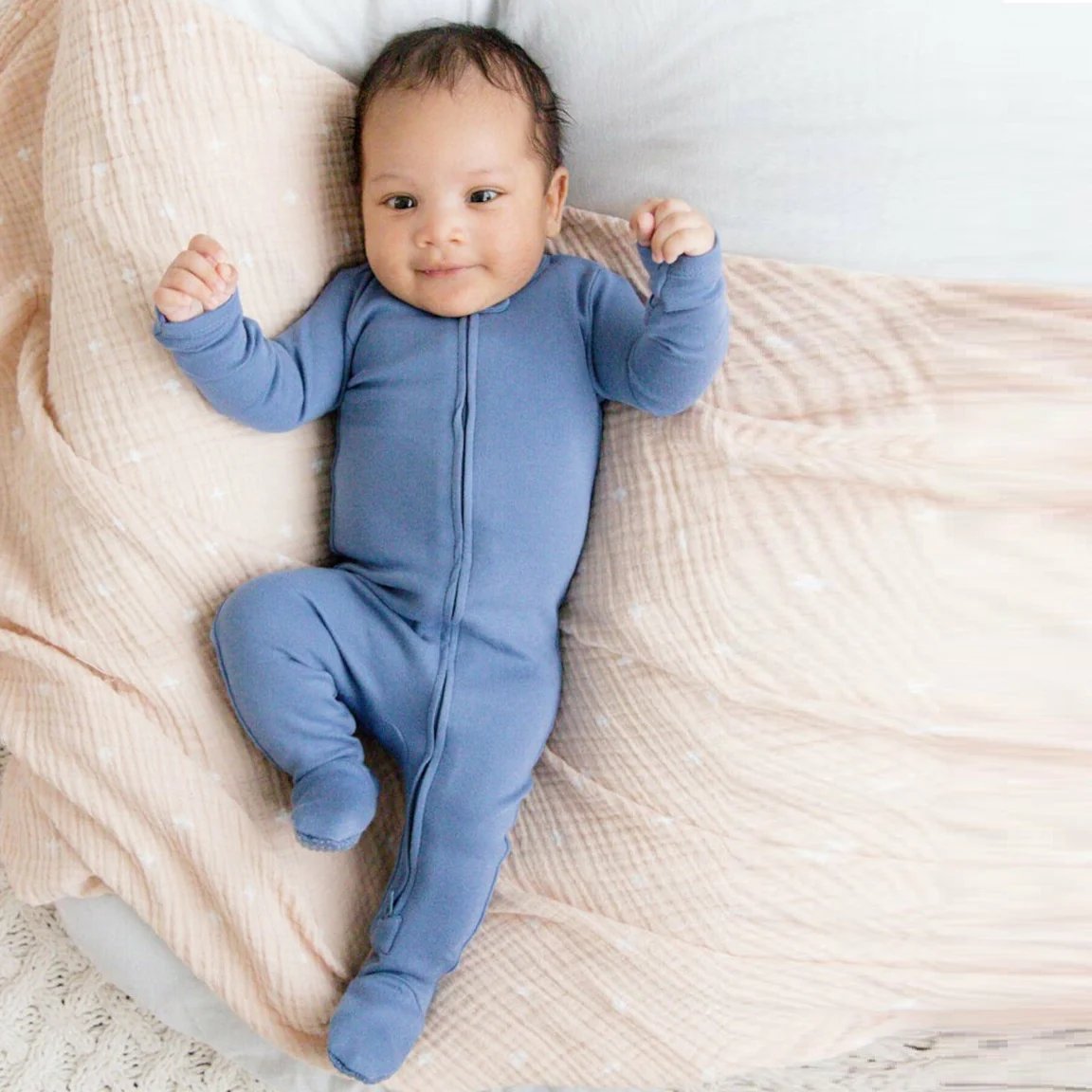 Double zips in baby footies: nice to have or non-negotiable? 🤔⁠
⁠
We love <a href="/lovedbaby/">L'ovedbaby</a>’s 2-way zipper footies—GOTS-certified organic cotton, fold-over mitts for extra warmth, and a stay-in-place fit. With UpChoose, you can get them new or preloved at a fraction of the cost!⁠