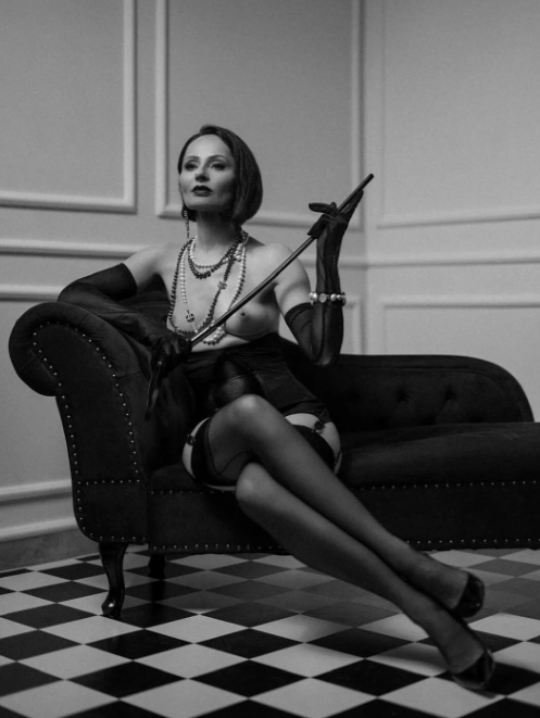 Mistress Deva

From March 10th 'till March 12th you can visit me at REGENT! High-End BDSM Studios in The Hague.

For bookings or more information, please contact:
snacc.nl/profiel/mistre…
WhatsApp +Email