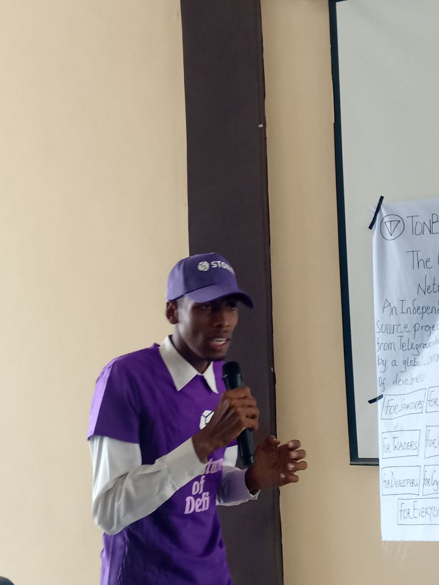 Cryptoempire005's tweet photo. Thrilled to share that previous week, I had the privilege of co-hosting an offline event at Ahmadu Bello University alongside,  @KRYPTOCALIPHATE, @m_bee_ and    @obedjohn1491 where we introduced @ston_fi to a vibrant community of forward-thinking Web3 innovators. https://t.co/9REEgett7E