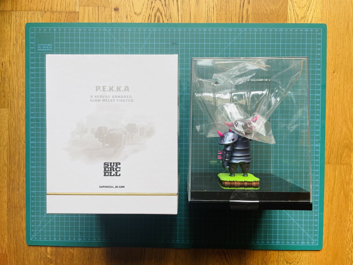 Rare Butterfly P.E.K.K.A statue.
Available for sale.

👉 discord.gg/VPCf8eYBDe
