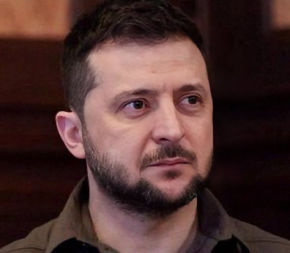 Zelenskyy standing tall in London, tells the world to fuck off with their “apologize to Trump” bullshit.

The man’s fighting a war, lost half his country, and now some clowns want him to say sorry for not dressing up to meet a wannabe mob boss in the Oval Office?

Zelenskyy don’t