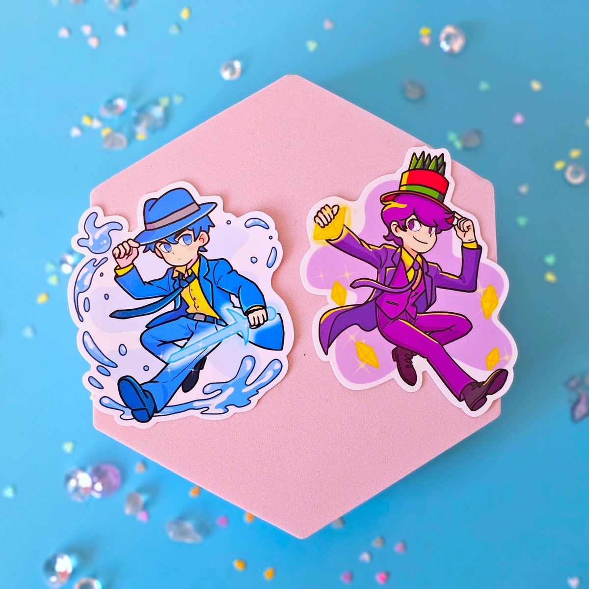 I opened my etsy store around a year ago and I finally can announce that I have some flood escape stickers available! 
rollplayaromas.etsy.com/listing/187925…