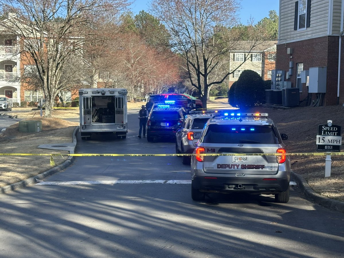 Chase Houle (@chase_houletv) on Twitter photo 🚨BREAKING: The Paulding Sheriff’s Office says a Hiram Police Officer shot and killed a person at an apartment complex off of Bill Carruth Pkwy near Rosedale Drive. More info to come in about 20 minutes. <a href="/11AliveNews/">11Alive News</a> 🚨BREAKING: The Paulding Sheriff’s Office says a Hiram Police Officer shot and killed a person at an apartment complex off of Bill Carruth Pkwy near Rosedale Drive. More info to come in about 20 minutes. <a href="/11AliveNews/">11Alive News</a>