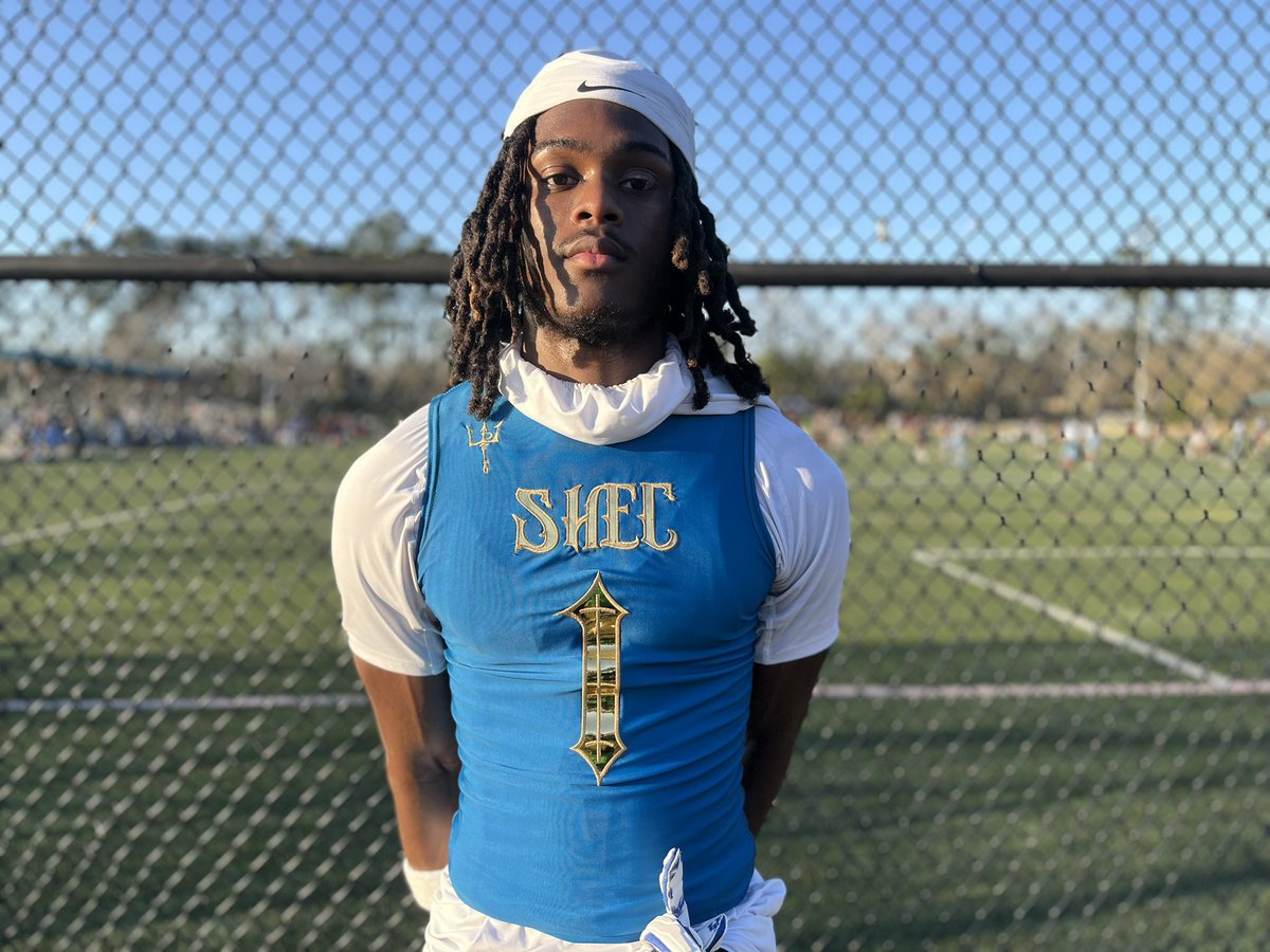 BHoward_11's tweet image. Winslow Township (N.J.) HS 2026 WR Nyqir Helton (@nyqir26)

Helton is an explosive receiver who can make some “wow” worthy catches when you least expect. He also makes quick, decisive breaks in &amp;amp; out of his brakes.

He has 3 OVs set with #Pittsburgh, #BostonCollege &amp;amp; #Syracuse