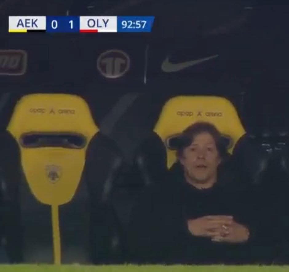 Κλάνει ο πεθαμένος??#OlympiacosFC