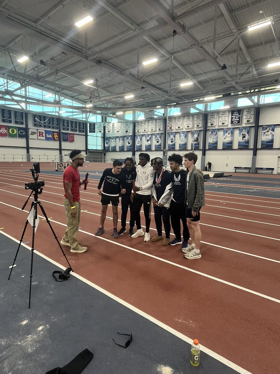 EA Boys' Track tweet media
