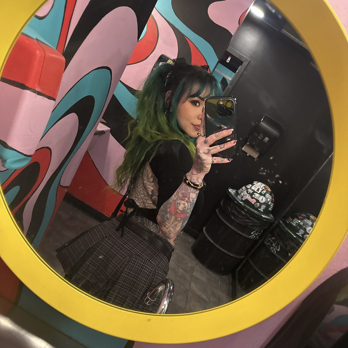 Ready to lose my voice for Comeback Kid 😌🖤