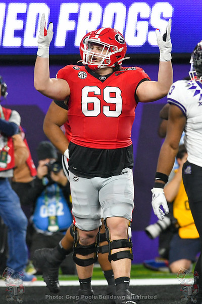 ReportBulldawg's tweet photo. Tate Ratledge (4.97) and Jared Wilson (4.84) set new highs for the 40 Yard Dash at The Combine for their positions since 2016.

They also set highs in the vert, Ratledge (32") Wilson (32").

They are two of the most athletic OL Kirby Smart has had at Georgia. https://t.co/uA8vQub7Ie