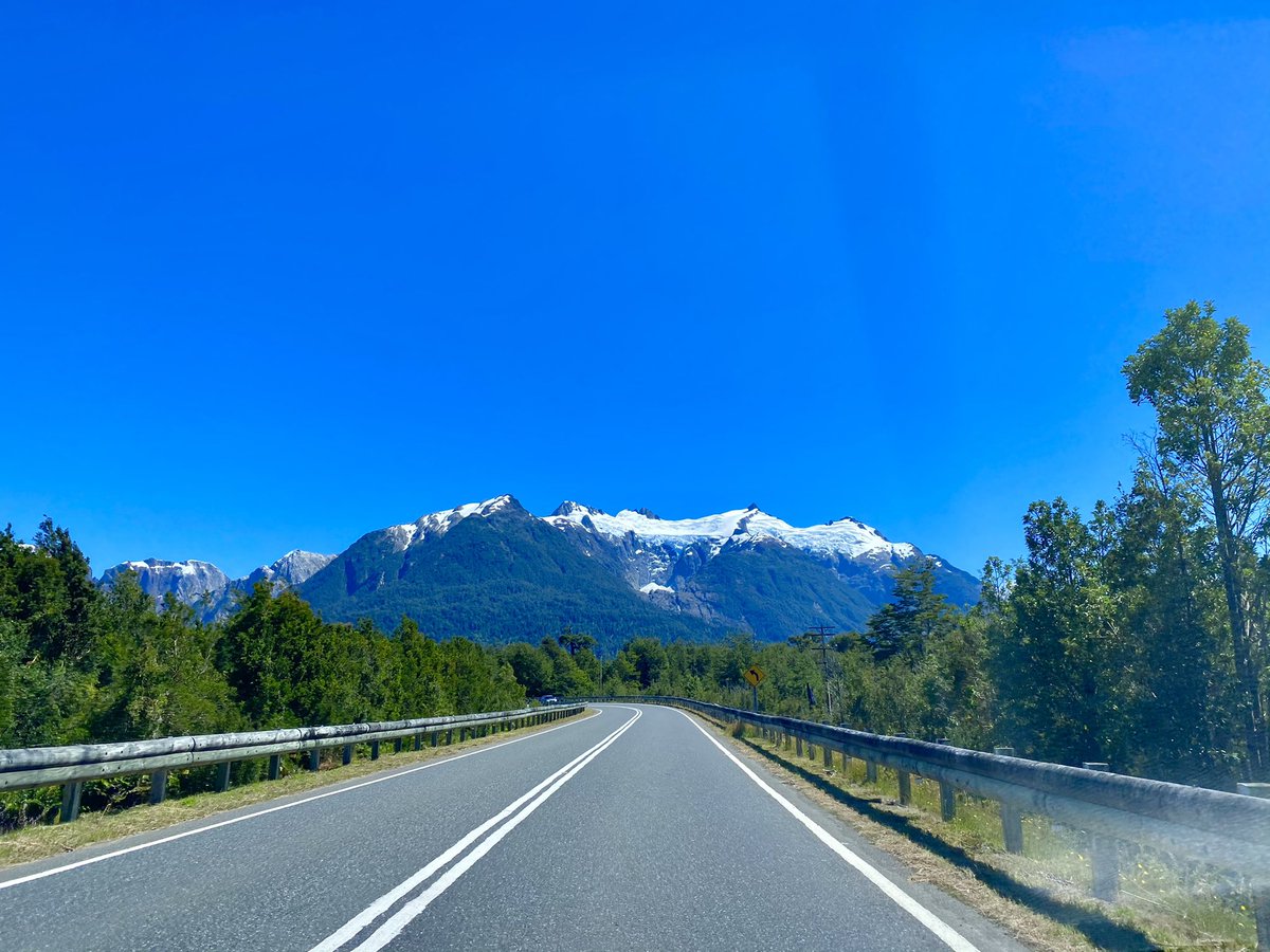 Carretera Austral, orgullo chileno de conectividad vial en el fin del mundo (Patagonia). Espectaculares paisajes, excelentes vacaciones siempre entorno a la Carretera.

<a href="/mop_chile/">Ministerio de Obras Públicas🇨🇱</a> 

#Pavimentos
#Asfalto #Betún
#Emulsión