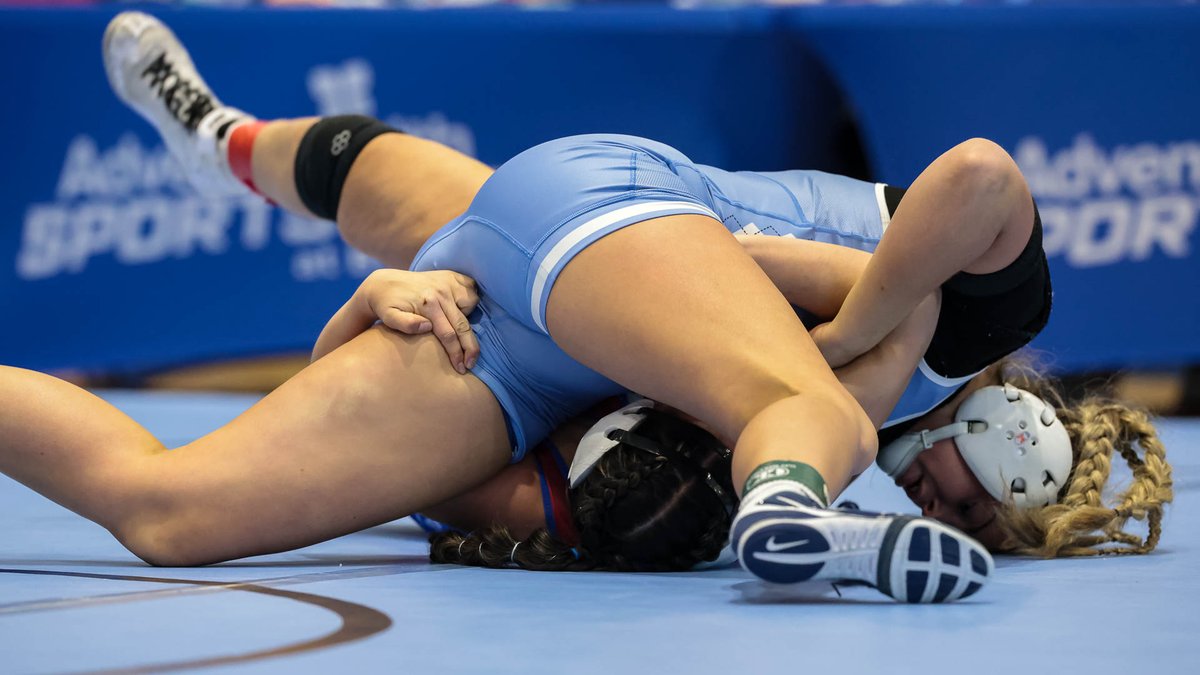 bigmac_nocheez's tweet photo. Class 6A girls 170-pound state final:

Justice Thomas, Olathe South (36-4) pinned Naomi Orozco, Dodge City (36-6)

#KSHSAACovered x @CapFed 

@OSHS_Wrestling https://t.co/TkC1WwAjXx
