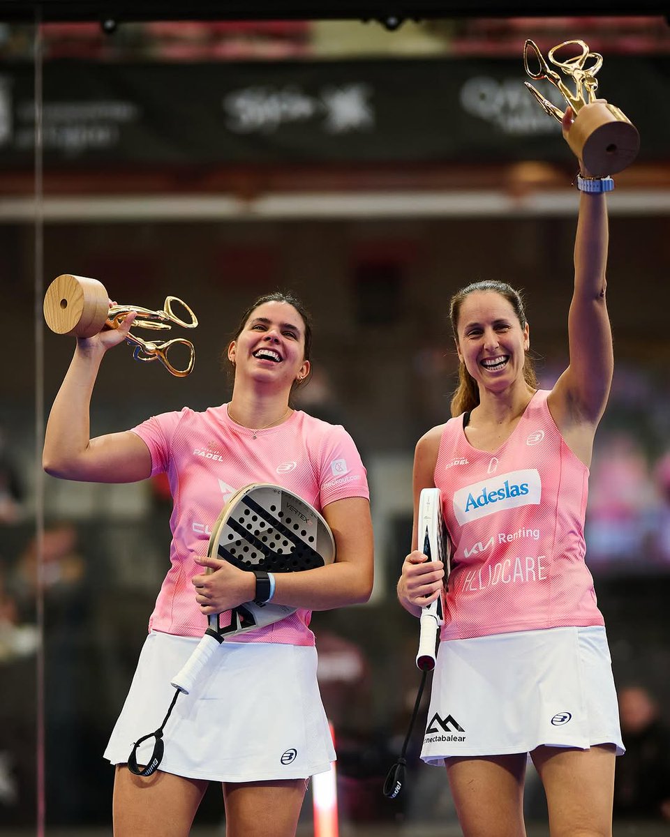 Delfi Brea (@delfibrea) on Twitter photo CAMPEONASSSSSSS!!!!!
felicidad máxima de remontar este partido en equipo como lo hicimos, gran esfuerzo team <a href="/gemmatriay/">Gemma Triay</a> <a href="/RodriOvide/">Rodrigo Ovide</a> 👏🏻👏🏻👏🏻👏🏻👏🏻
gracias Gijón por el cariño 🤍 CAMPEONASSSSSSS!!!!!
felicidad máxima de remontar este partido en equipo como lo hicimos, gran esfuerzo team <a href="/gemmatriay/">Gemma Triay</a> <a href="/RodriOvide/">Rodrigo Ovide</a> 👏🏻👏🏻👏🏻👏🏻👏🏻
gracias Gijón por el cariño 🤍