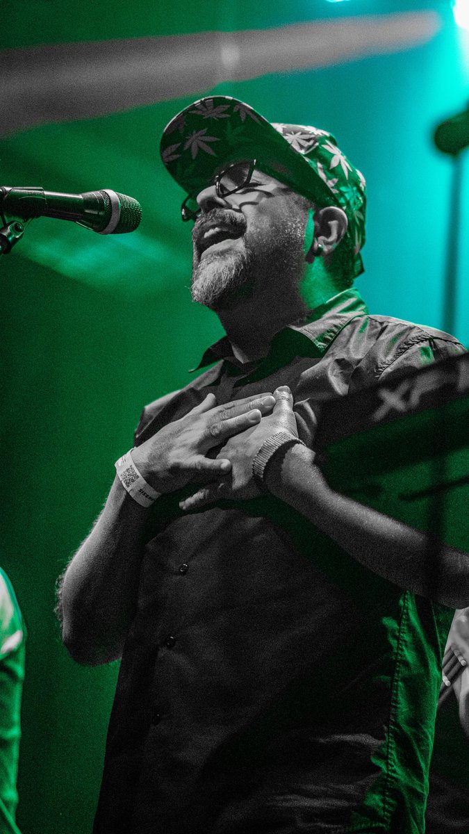 indierocks's tweet photo. Ganja en el Foro Indie Rocks! 🦁 https://t.co/Ryd4mnk0k2

📷: @DiVilleda https://t.co/7U5zSptUtx