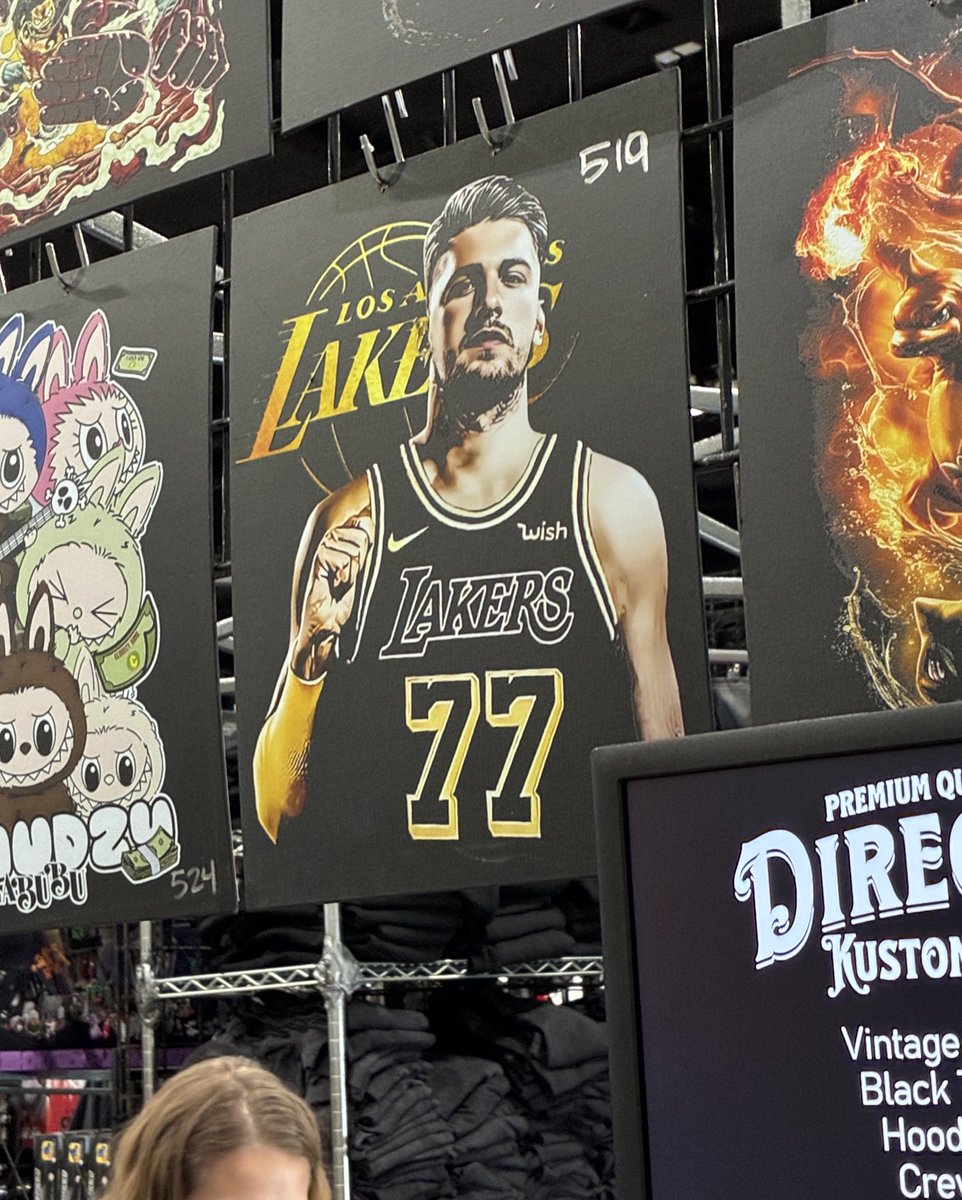 I came to the nerdiest convention on the planet and I still cannot escape my most traumatic sports moment