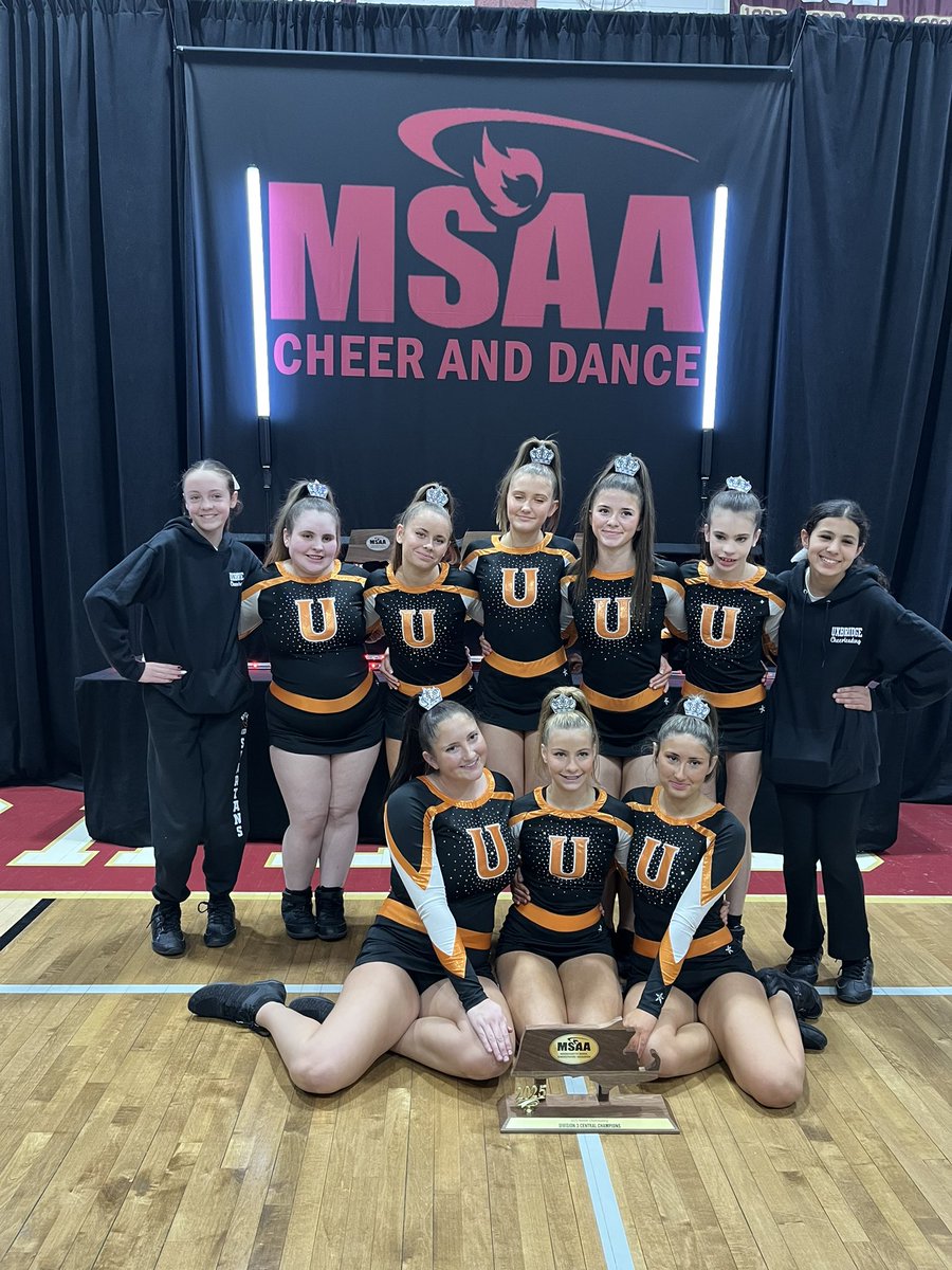 MVPiazza's tweet image. 1st place division 3 Central Champions!! 🧡🖤