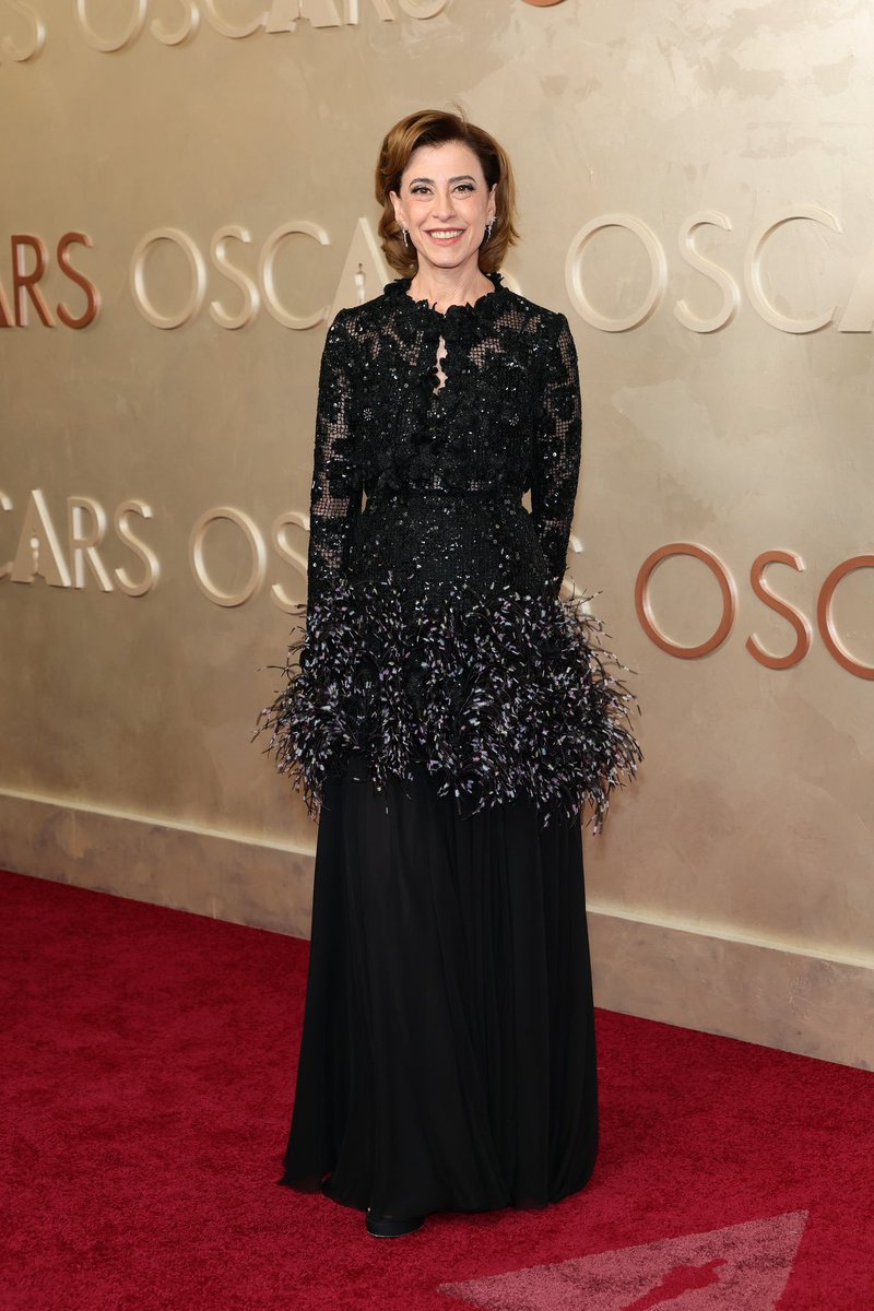 centralreality's tweet photo. SIMPLESMENTE FERNANDA TORRES! 🇧🇷 #Oscars https://t.co/JPSufhPZUY