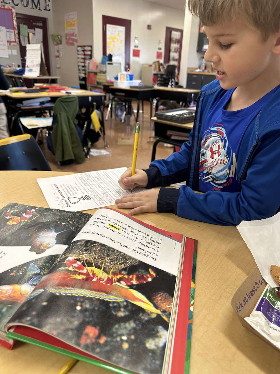 Holley Townsend (@tbk8townsend) on Twitter photo Best seat in the house <a href="/TurnerBartelsK8/">Turner/Bartels K8</a>!
👩🏼🏫Teacher Table!
🧠 Brains Activated!
📝 Pencils Moving!
🪄 Magic Happening! Best seat in the house <a href="/TurnerBartelsK8/">Turner/Bartels K8</a>!
👩🏼🏫Teacher Table!
🧠 Brains Activated!
📝 Pencils Moving!
🪄 Magic Happening!
