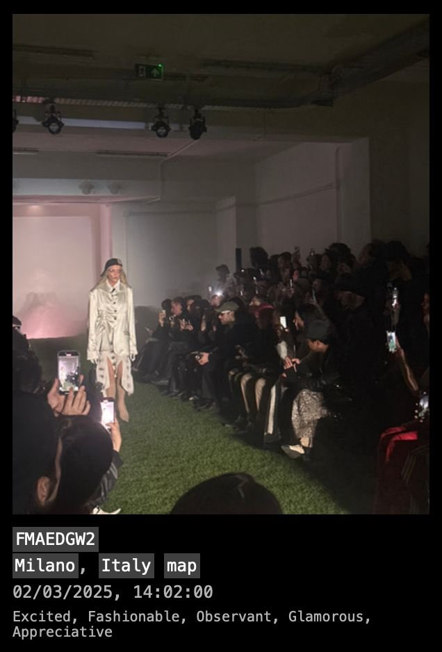Collective_memo's tweet image. Reality Mapper FMAEDGW2 captures moments from Avavav’s runway show at Milan Fashion Week. Models crawled out from a grave-like hole to walk the runway, as creative director Beate Skonare Karlsson processed her anxiety about death through her collection.
#Avavav #MilanFashionWeek