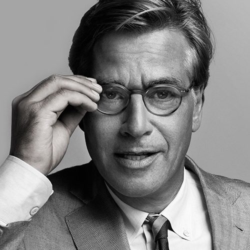 Mungkin pesan untuk kita semua, adalah ketika terikat di pekerjaan yang kita tidak sukai ini, yang tidak bisa kita lari daripadanya dalam waktu dekat ini,

daripada hanya mengutuk dan menyeret paksa masuk kerja daging dan tulang kita,

mungkin lebih baik kita belajar daripadanya,