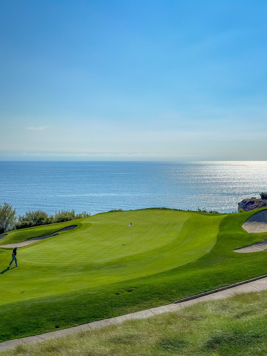 AustinGWill's tweet photo. @NUCLRGOLF Tump National in Rancho Palos Verdes, CA. https://t.co/cmqP4r9Cjm