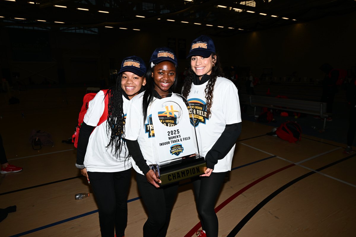 YSUTrackFieldXC 🐧 (@ysutrackfieldxc) on Twitter photo Nothing like a post-Championship photoshoot with <a href="/RobertHayesPix/">Robert Hayes</a> 📷
#GoGuins 🐧 // #FlyWithTheY 🤘 Nothing like a post-Championship photoshoot with <a href="/RobertHayesPix/">Robert Hayes</a> 📷
#GoGuins 🐧 // #FlyWithTheY 🤘