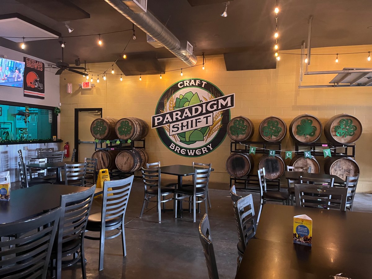 Huuup tour (@huuupt) on Twitter photo #511 <a href="/theshiftbeer/">Paradigm Shift Brewing</a>
With HuuupWife, returning from Athens. The Hazy was amazing. #511 <a href="/theshiftbeer/">Paradigm Shift Brewing</a>
With HuuupWife, returning from Athens. The Hazy was amazing.