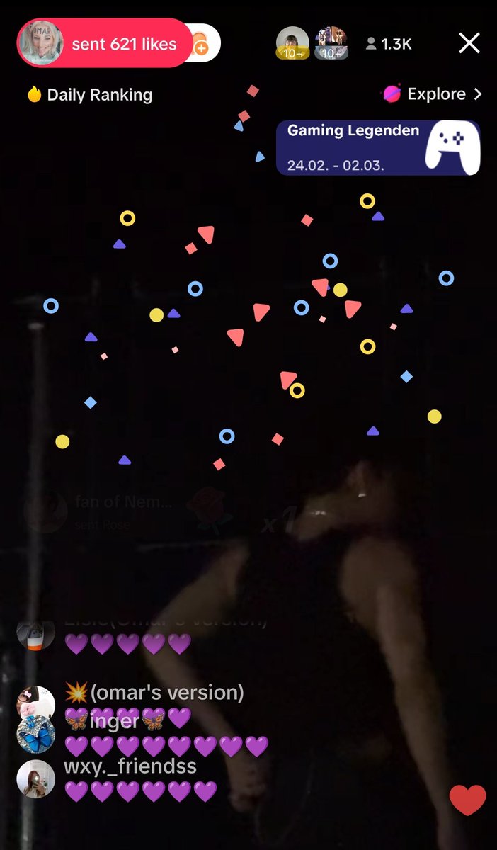 Gemactg's tweet photo. When you can't go to the show or sing or clap live for @OmarRudberg  you crazy like the live stream 💜💚❤️🧡💛💚💙💜❤️
#simonssong #imnotaboy #itaftrs #micasasucasa https://t.co/GrTxyDJPQq