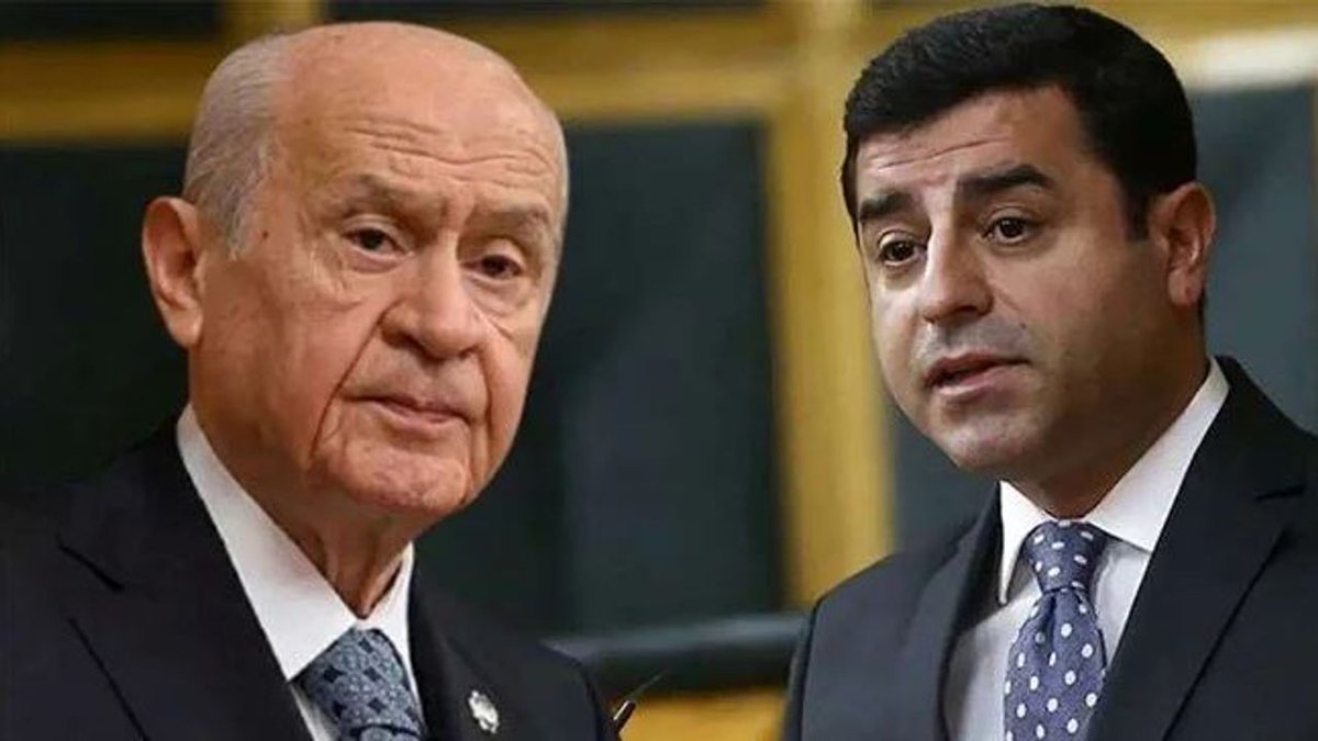 Demirtaş’ı arayan Bahçeli hakkında konuşan Zafer Partisi İzmir İl Başkanı Naşit Birgüvi:

“‘Apo’nun heykelini dikeceğiz’ diyen Selo ile nerede dikeceklerini müzakere etti herhalde.”