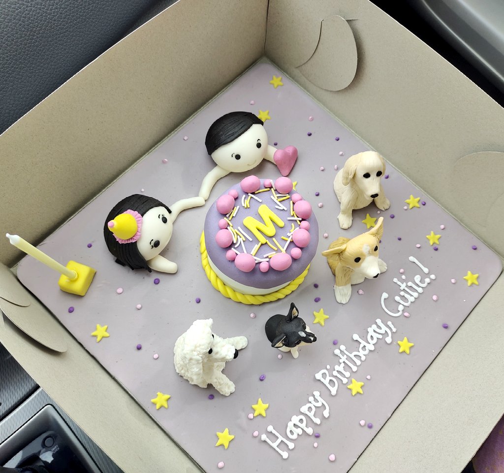 Lagi mo inaask bakit ikaw? Almost 10 years na pero bakit nandito pa din kami? Basta ang alam namin... Masaya puso namin just because YOU exist. Just the way you are.💯 We will always be thankful and grateful for that.

<a href="/mainedcm/">Maine Mendoza</a> | #MaineMendoza
#MaineAt30 
#MaineGoingOnThirty