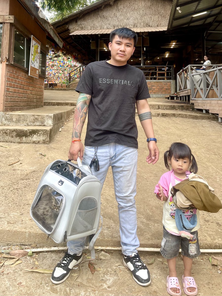 ປາກເຊ ກະຊ້ຳປາກຊອຍ😊