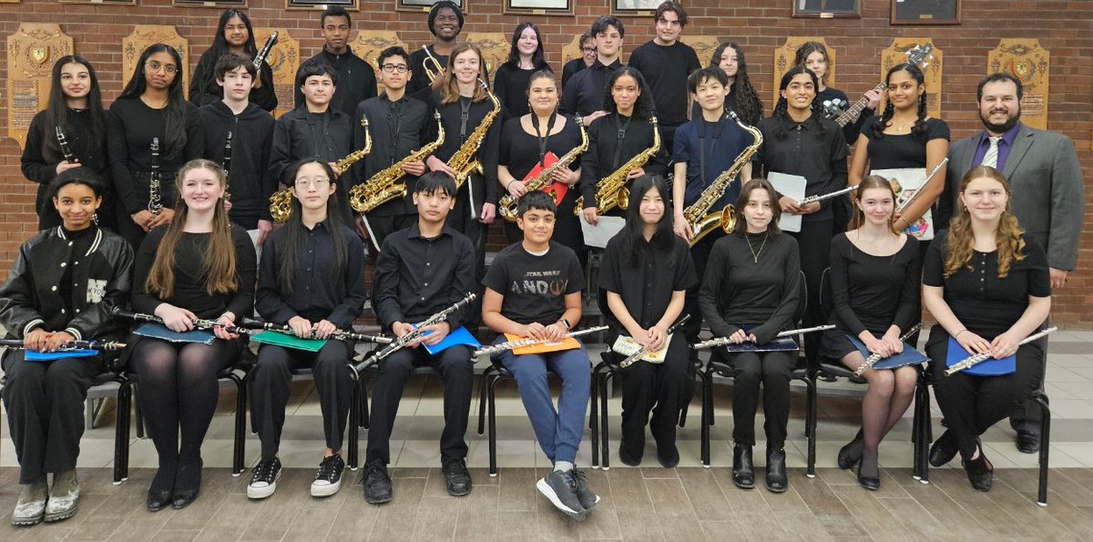 A big congratulations to the St. FX Junior and Senior Bands who performed in the Capital Region Music Festival at Earl of March Secondary School last Saturday. Both bands worked hard to prepare and earned Bronze ratings in their categories. #CoyoteProud <a href="/ocsbArts/">OCSB Arts</a>