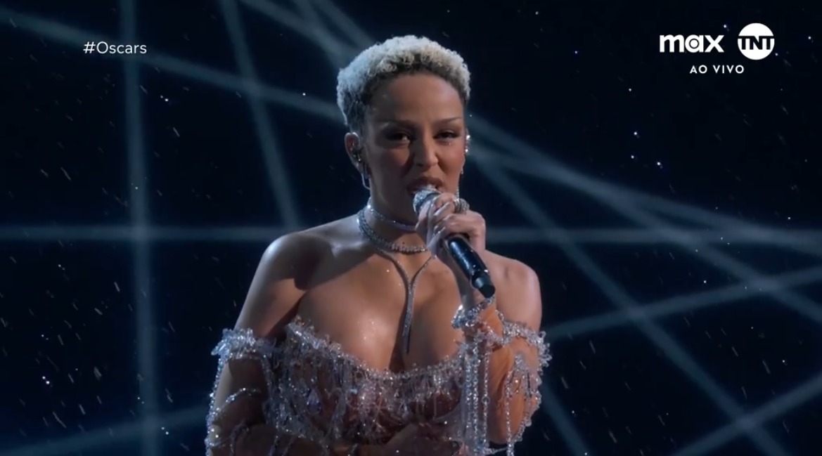 sboficial's tweet photo. Doja Cat no palco do #Oscars. https://t.co/byC4JQ4KoS