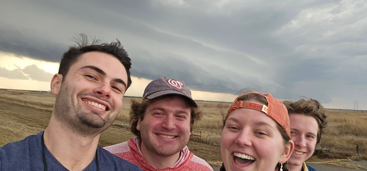 spice_small's tweet photo. Best pic from the day, change my mind. #okwx https://t.co/oBOrnd4XNG