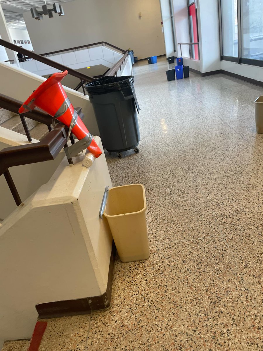 ChristineMNews's tweet image. “APPALLED” & “DISGUSTED”: Students in #Milford are navigating an obstacle course of buckets & bins of dirty water from multiple roof leaks. Parent concerns & district’s efforts on @boston25 at 10.