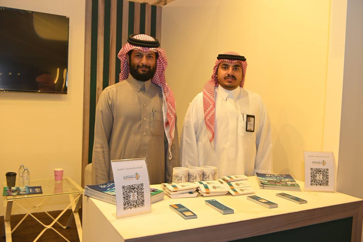 KFU_LSCC's tweet photo. #مركز_الدراسات_والاستشارات_القانونية يختتم مشاركته في معرض التمور المصنعة بالأحساء (تمرنا من خير واحتنا) https://t.co/SQplew7lDM