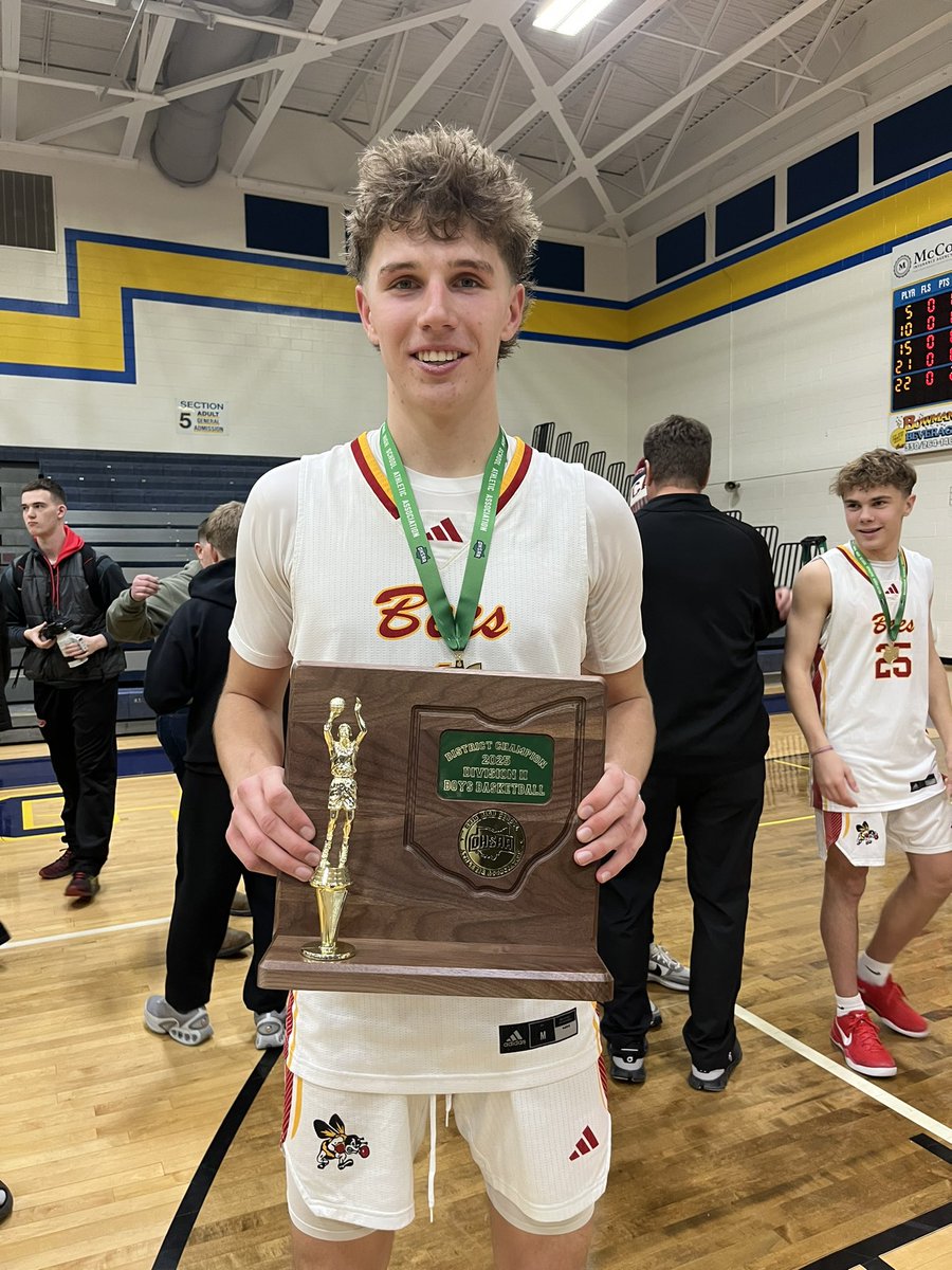 Congratulations to Brady Ganley! 

He was selected as the PLAYER OF THE YEAR in the Suburban League National Division.  What an amazing senior year he is having!!!!

We are proud of you Brady!