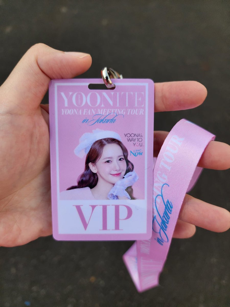 mingyushidae's tweet photo. 240303 one year ago today, exactly met Yoona in Jakarta, Indonesia.
#YOONITE #YOONITEinJakarta #YOONA_FANMEETING_TOUR
#LimYoonA #임윤아 #YoonA #윤아 https://t.co/0ehw7rrwmc